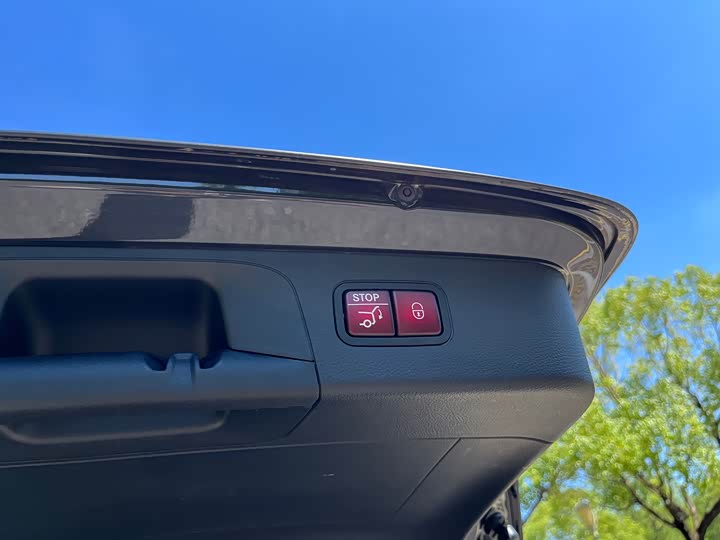 Фото 15 - Mercedes-Benz GLC-Class AMG