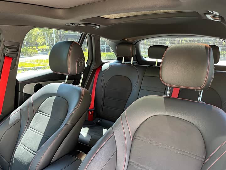 Фото 9 - Mercedes-Benz GLC-Class AMG