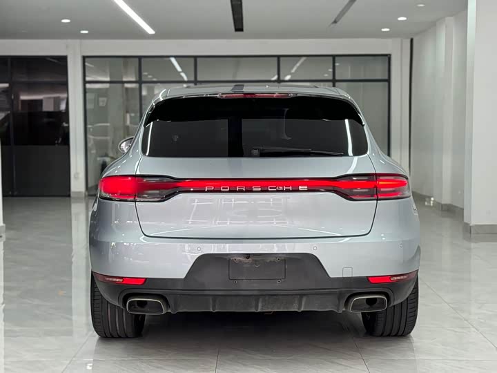 Фото 17 - Porsche Macan