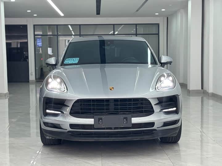 Фото 2 - Porsche Macan