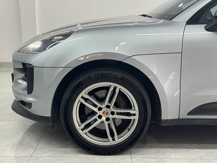 Фото 20 - Porsche Macan