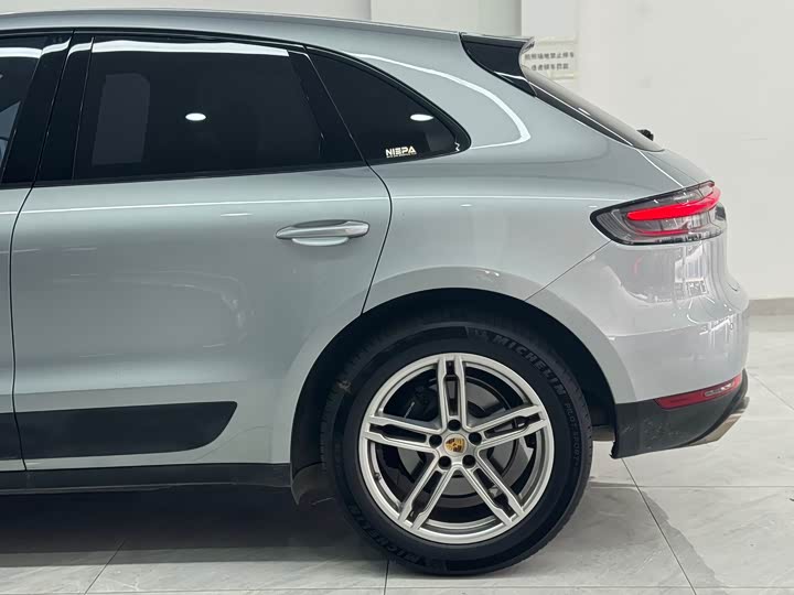 Фото 21 - Porsche Macan