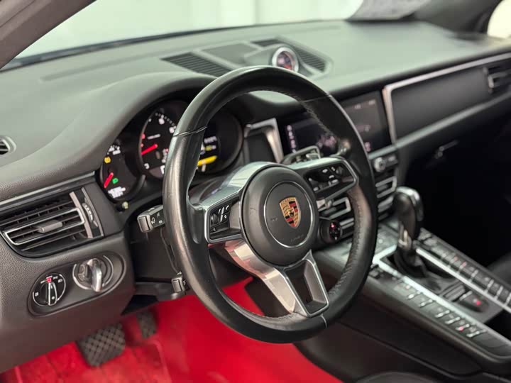 Фото 7 - Porsche Macan