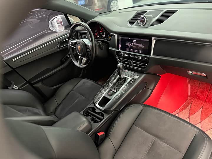 Фото 8 - Porsche Macan