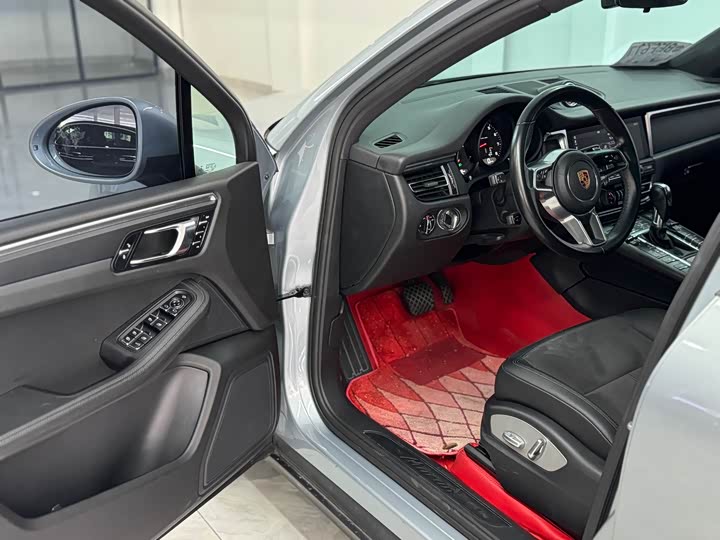 Фото 9 - Porsche Macan