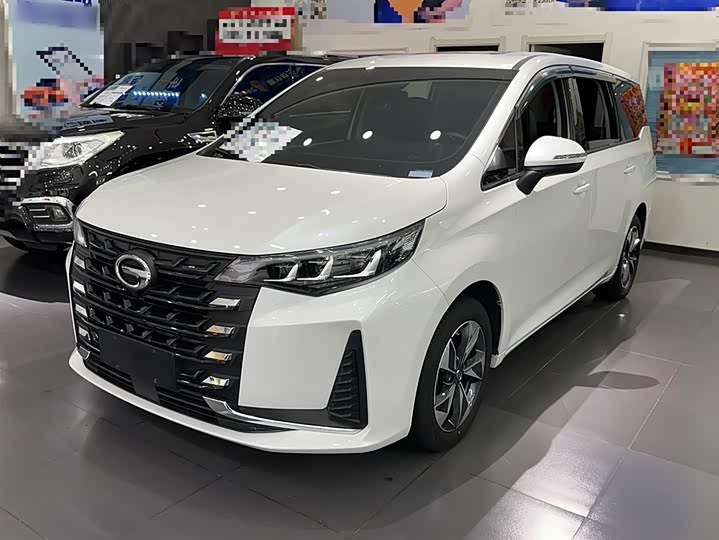 Фото 2 - GAC Trumpchi M6