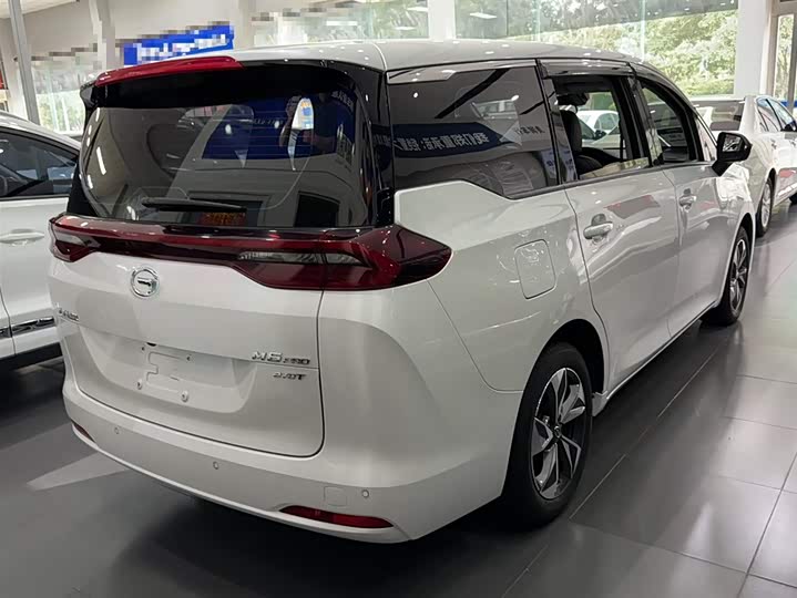 Фото 4 - GAC Trumpchi M6