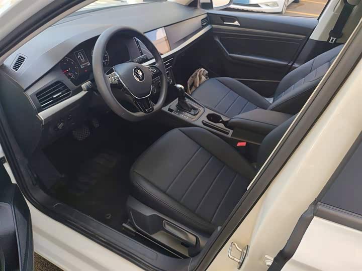 Фото 15 - Volkswagen Lavida