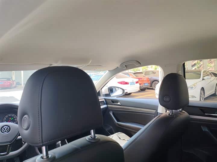 Фото 18 - Volkswagen Lavida