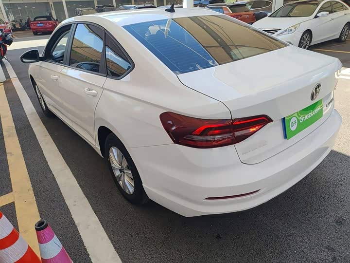 Фото 5 - Volkswagen Lavida