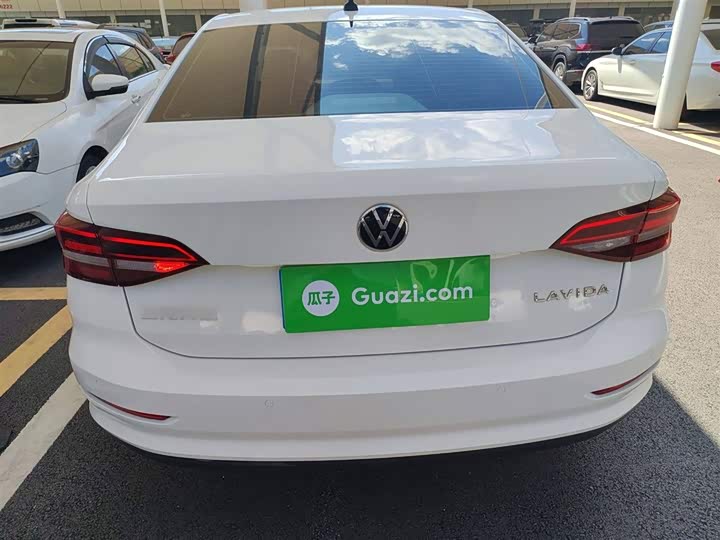 Фото 6 - Volkswagen Lavida