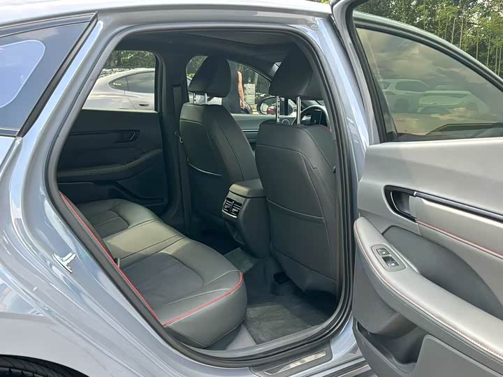 Фото 9 - Hyundai Sonata N Line