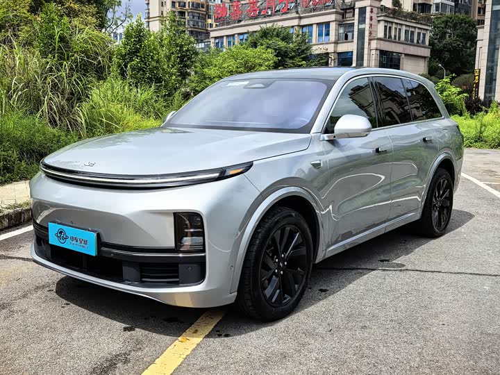 Фото 1 - LiXiang L8