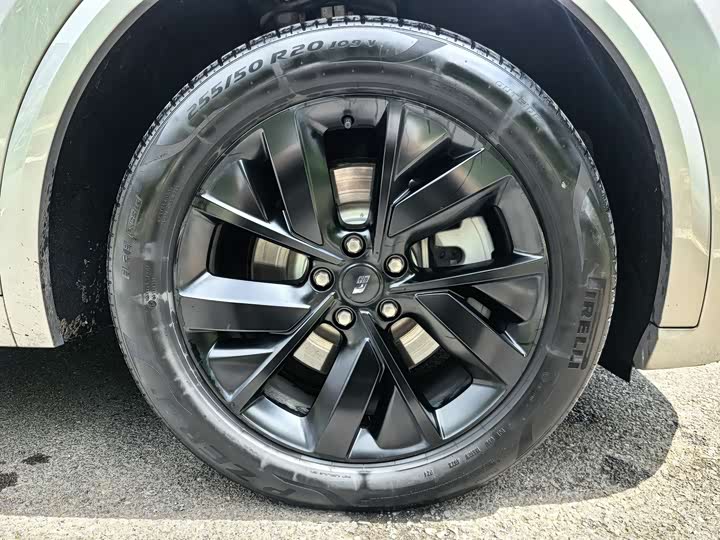 Фото 14 - LiXiang L8