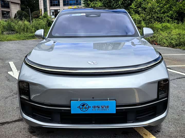 Фото 2 - LiXiang L8