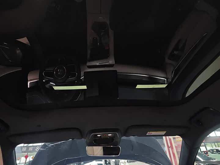 Фото 18 - Zeekr 001