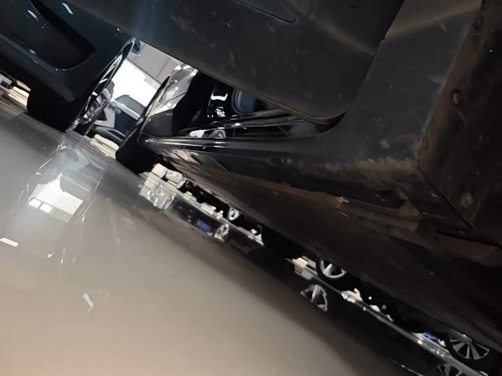 Фото 21 - Zeekr 001