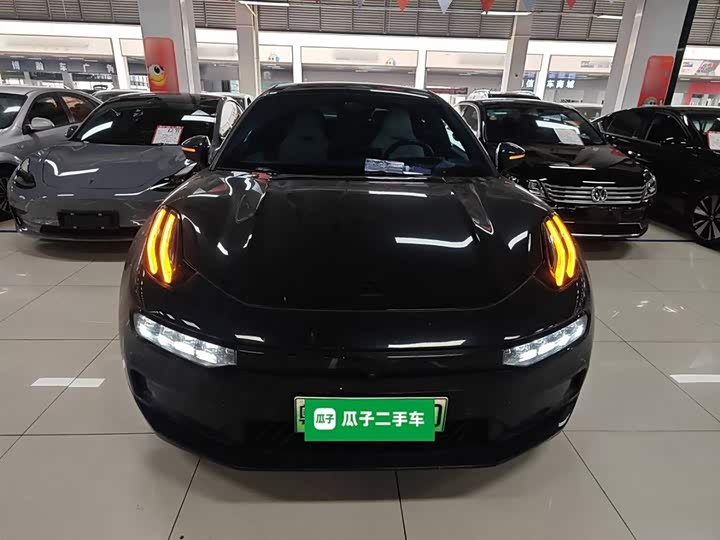 Фото 3 - Zeekr 001