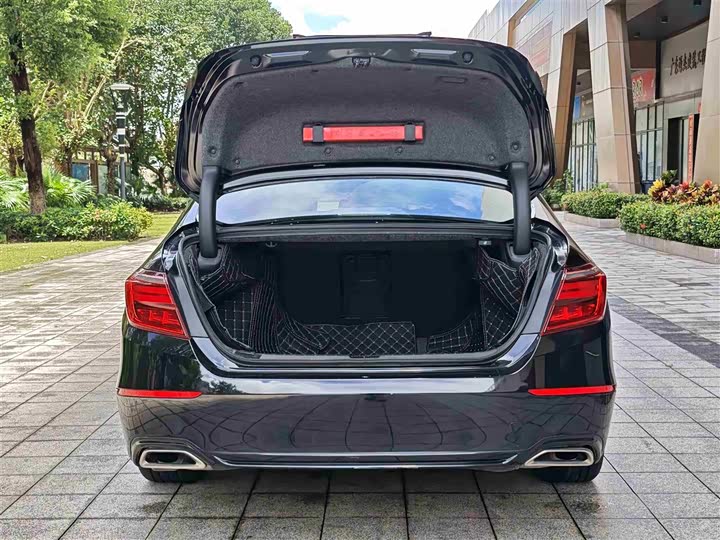 Фото 13 - Honda Inspire