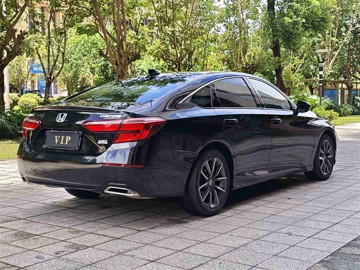 Фото 14 - Honda Inspire