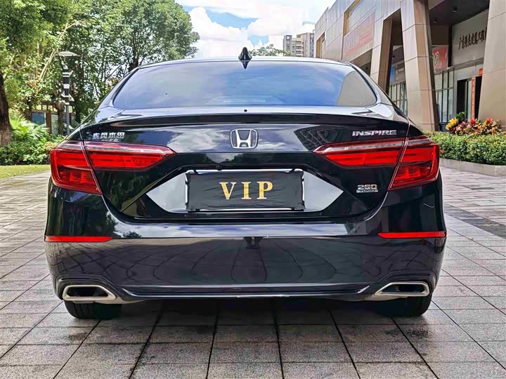 Фото 15 - Honda Inspire