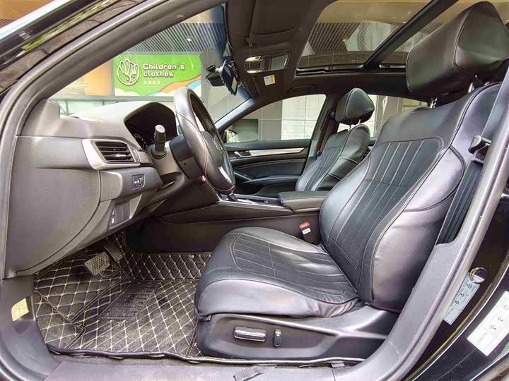 Фото 6 - Honda Inspire