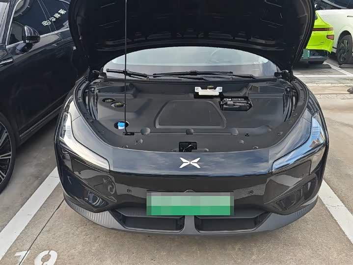 Фото 7 - XPeng Mona M03