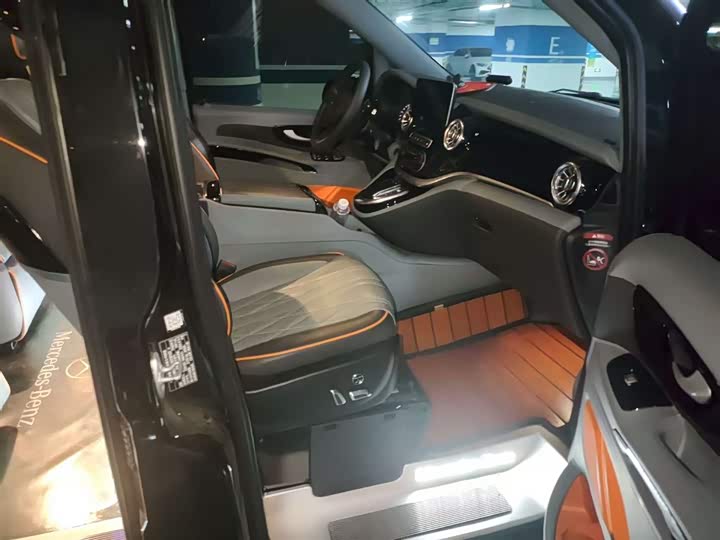 Фото 11 - Mercedes-Benz Vito