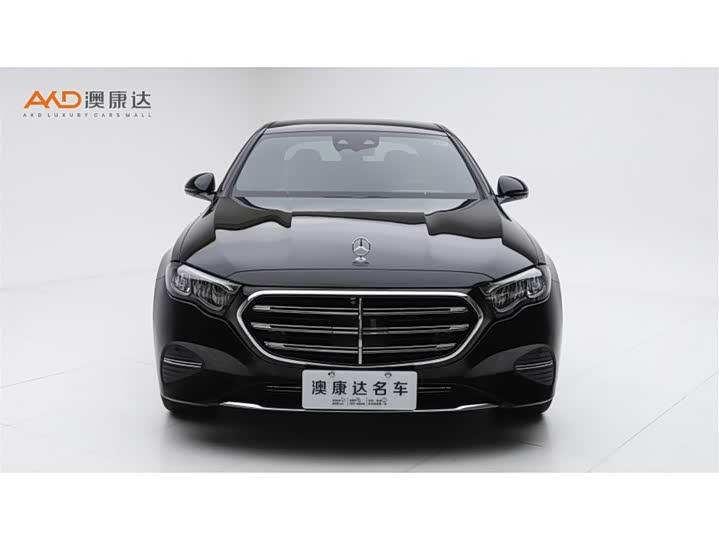 Фото 2 - Mercedes-Benz E-Class