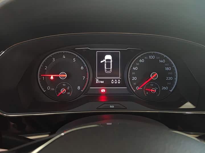 Фото 12 - Volkswagen Passat