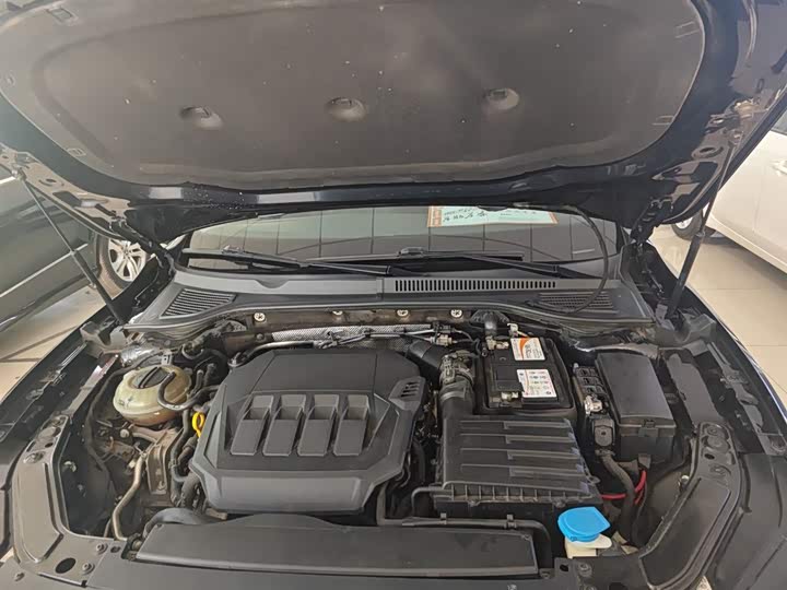 Фото 20 - Volkswagen Passat