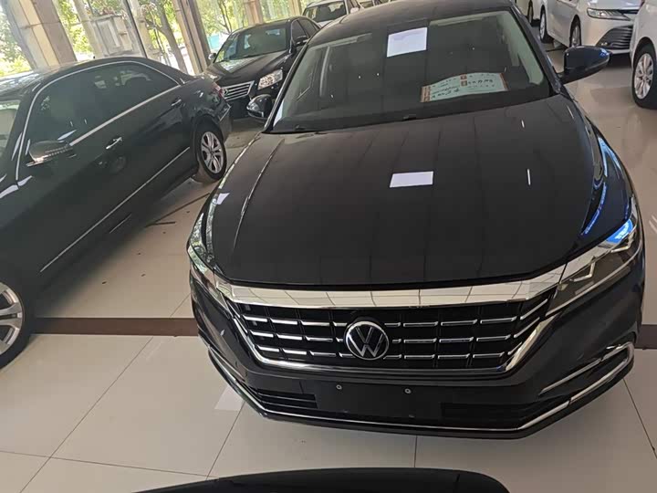 Фото 3 - Volkswagen Passat