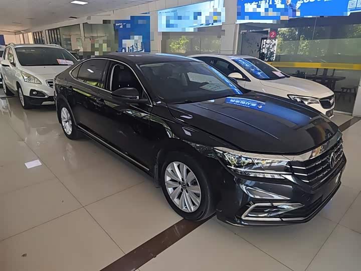 Фото 4 - Volkswagen Passat