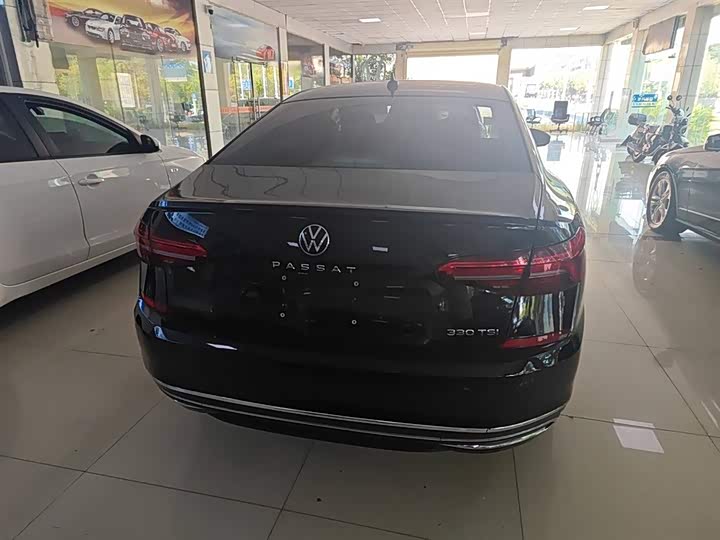 Фото 6 - Volkswagen Passat