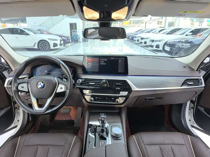 Фото 7 - BMW 5 Series