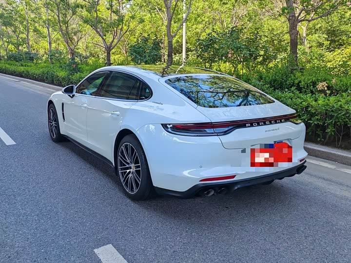 Фото 6 - Porsche Panamera