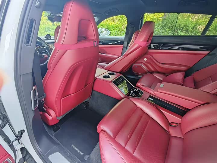 Фото 8 - Porsche Panamera