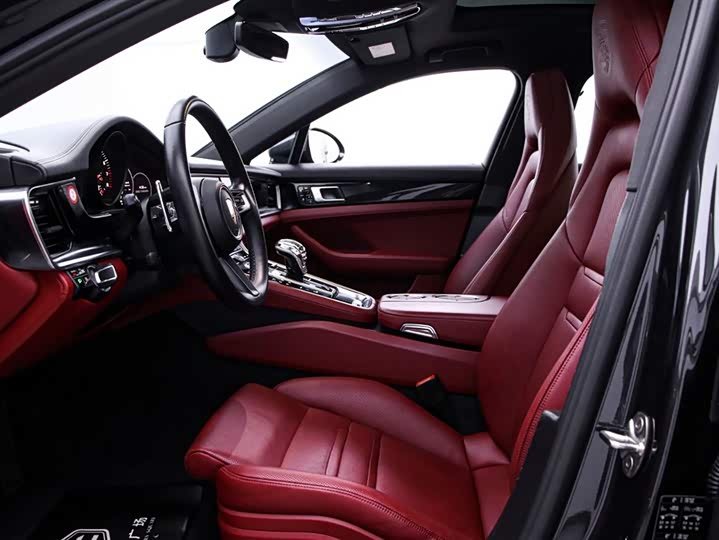 Фото 12 - Porsche Panamera