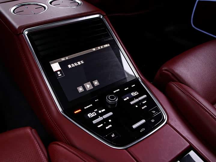 Фото 15 - Porsche Panamera