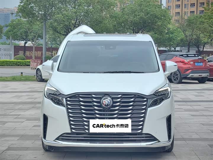 Фото 2 - Buick GL8 ES