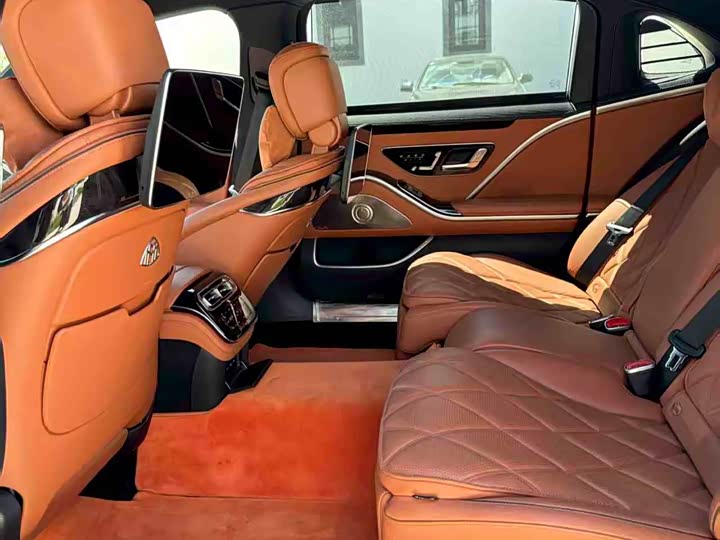 Фото 7 - Mercedes-Benz Maybach S-Class