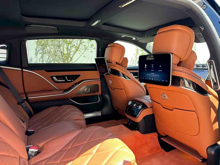 Фото 8 - Mercedes-Benz Maybach S-Class