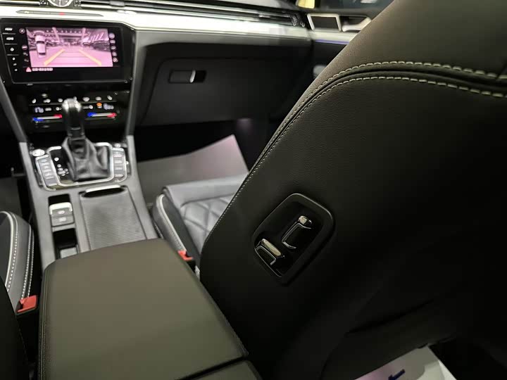 Фото 11 - Volkswagen Magotan GTE Hybrid