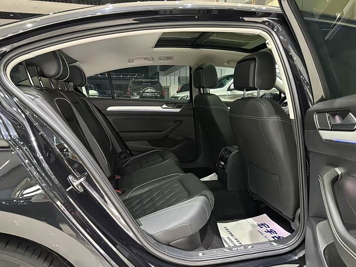 Фото 18 - Volkswagen Magotan GTE Hybrid