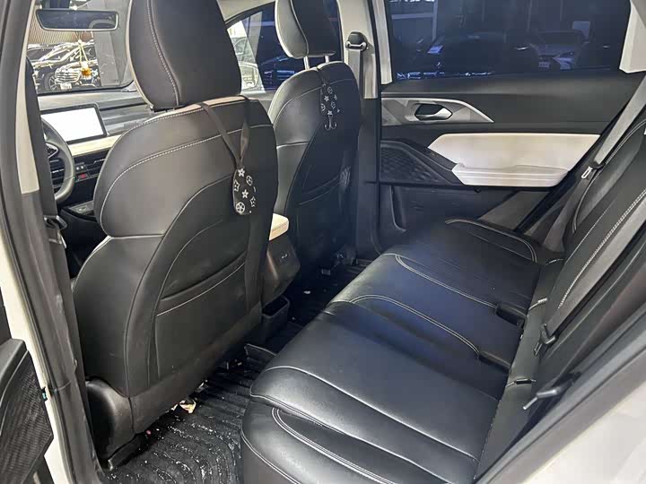 Фото 6 - Geely Geometry E Firefly