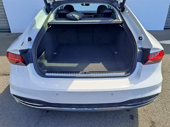 Фото 6 - Audi A7