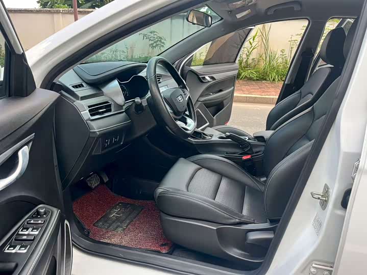 Фото 8 - Geely Emgrand