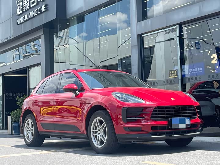 Фото 2 - Porsche Macan
