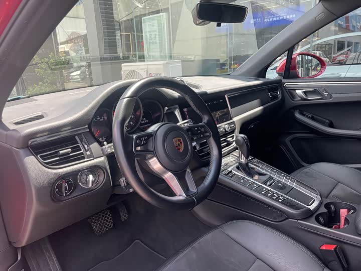 Фото 5 - Porsche Macan