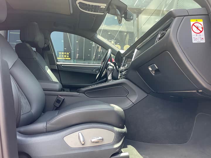 Фото 8 - Porsche Macan